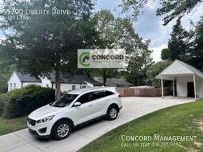 1700 Liberty Dr in Greensboro, NC - Building Photo - Building Photo