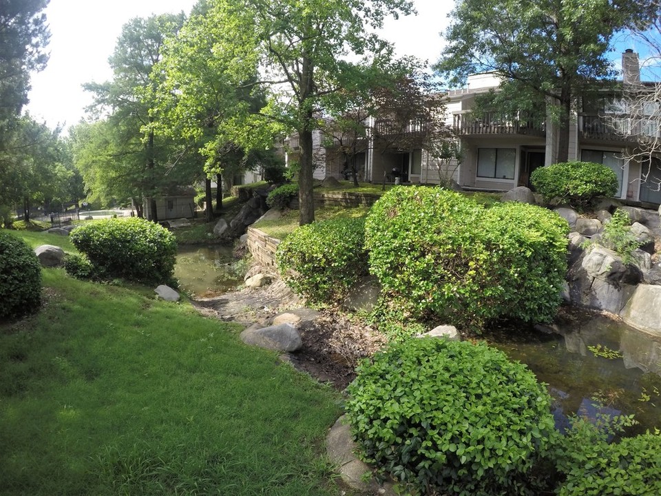 Oak Creek Apartments at Gilcrease in Tulsa, OK - Foto de edificio