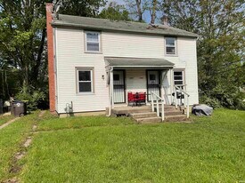 2504 Thompson Ave in Fort Wayne, IN - Building Photo