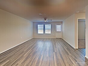 1410 Putters Edge in San Antonio, TX - Building Photo - Building Photo