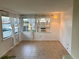 1033 NE 17th Ave, Unit 1033 #2 in Fort Lauderdale, FL - Building Photo