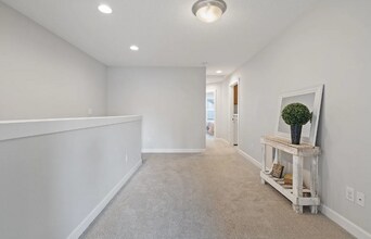 13739 NW 7th Pl in Vancouver, WA - Building Photo - Building Photo