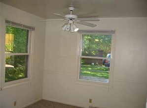 16414-16442 Taft Rd in Spring Lake, MI - Foto de edificio - Building Photo