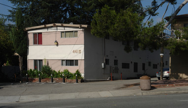 4415 Pennsylvania Ave in Glendale, CA - Building Photo - Building Photo