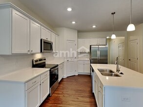 8038 Minnow Trl in Etna, OH - Building Photo - Building Photo