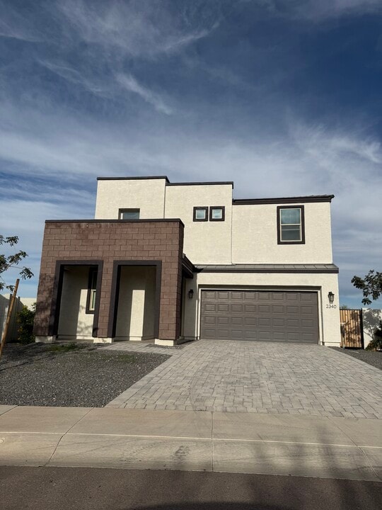 2340 E Marguerite Ave in Phoenix, AZ - Foto de edificio