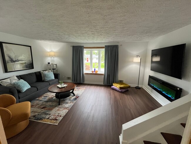 property at 288 Downsview Dr