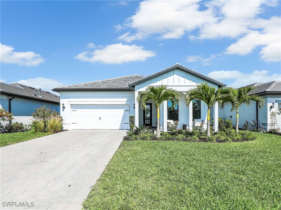 20203 Napa Loop in Estero, FL - Building Photo