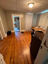 614 Bluemont Ave in Manhattan, KS - Building Photo - Building Photo