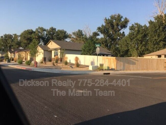 650 White Eagle Ln in Fernley, NV - Building Photo - Building Photo