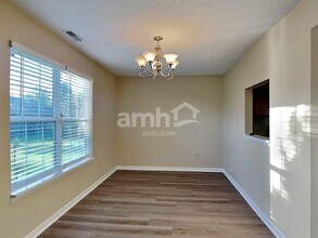 6727 Wimbledon Dr in Zionsville, IN - Foto de edificio - Building Photo