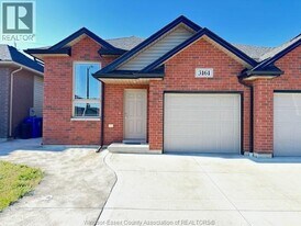 3161 Viola Cres in Windsor, ON - Building Photo