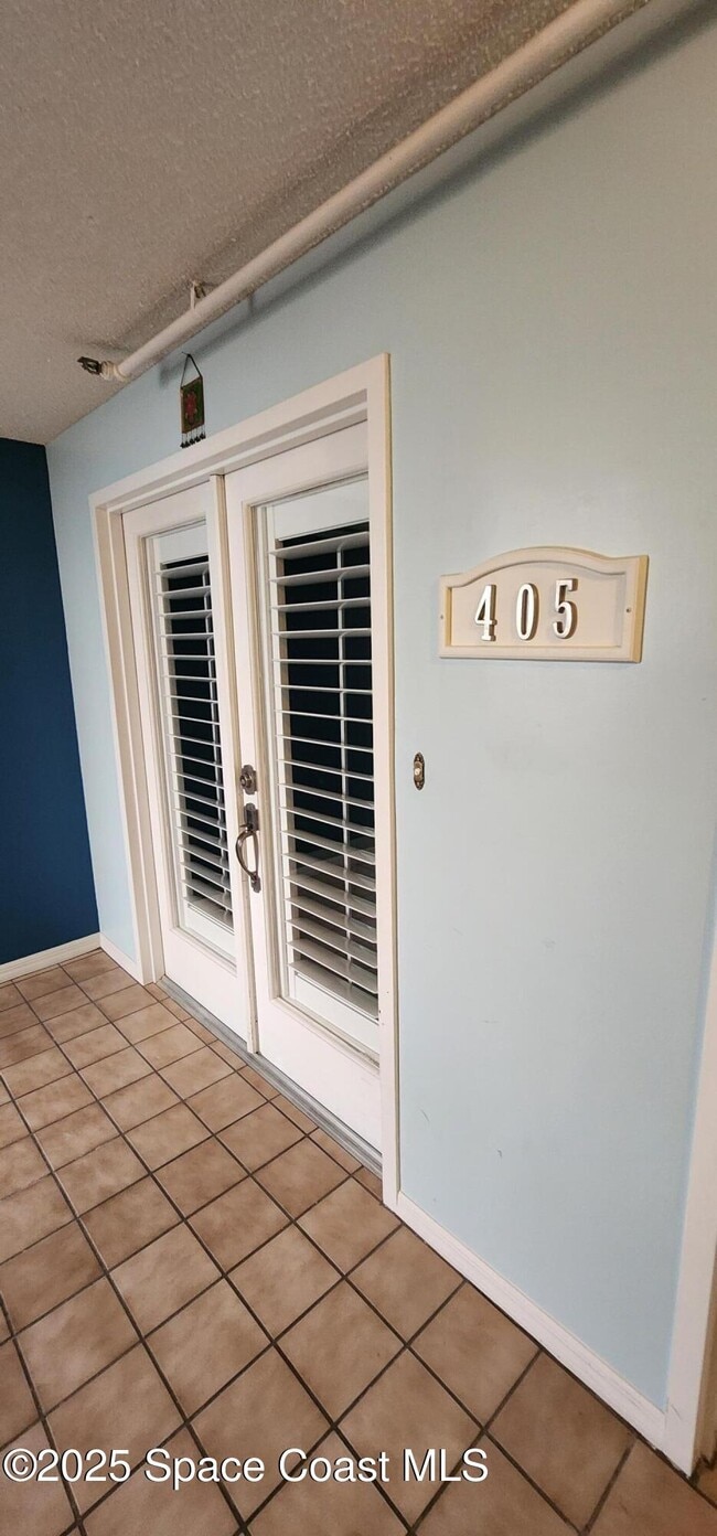 3223 S Atlantic Ave in Cocoa Beach, FL - Building Photo - Building Photo