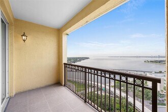 345 Bayshore Blvd in Tampa, FL - Foto de edificio - Building Photo
