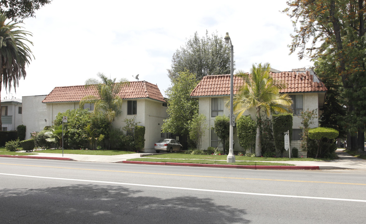 4251 Tujunga Ave in Studio City, CA - Foto de edificio