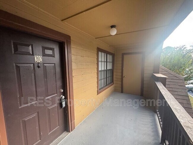 390 Lake Placid Ct in Altamonte Springs, FL - Building Photo - Building Photo