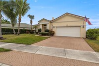 545 SW Lake Manatee Way in Port St. Lucie, FL - Foto de edificio - Building Photo