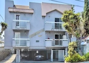 1519 N Mariposa Ave, Unit 5Z in Los Angeles, CA - Building Photo