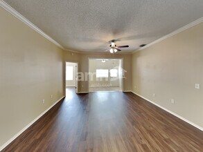 823 Springwood Cir in Bradenton, FL - Building Photo - Building Photo