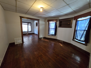 1533 Pierce Ave in Niagara Falls, NY - Building Photo - Building Photo