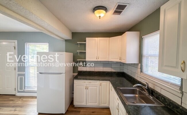 3966 N Quail Ln in Chattanooga, TN - Building Photo - Building Photo