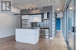 95 Bathurst St in Toronto, ON - Building Photo - Building Photo