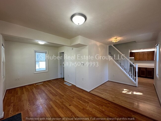 816 Comfort St in Lansing, MI - Building Photo - Building Photo