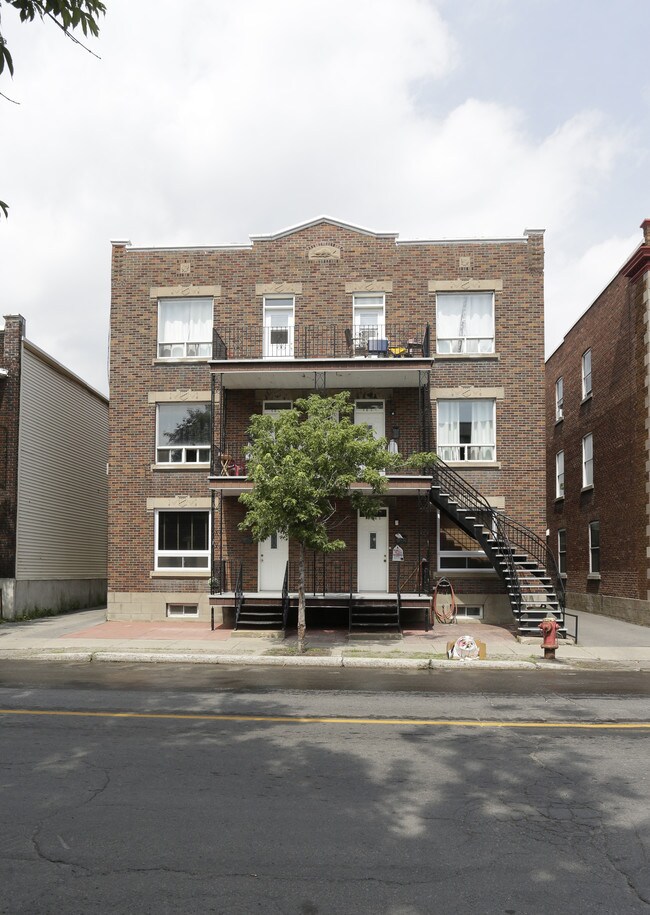 1663 de l'Église in Montréal, QC - Building Photo - Building Photo