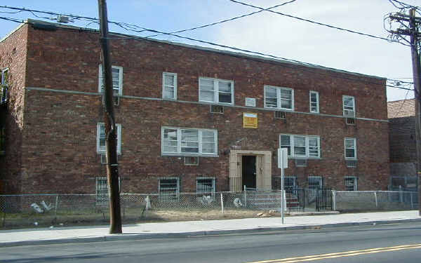 321 Sanford Ave in Newark, NJ - Foto de edificio