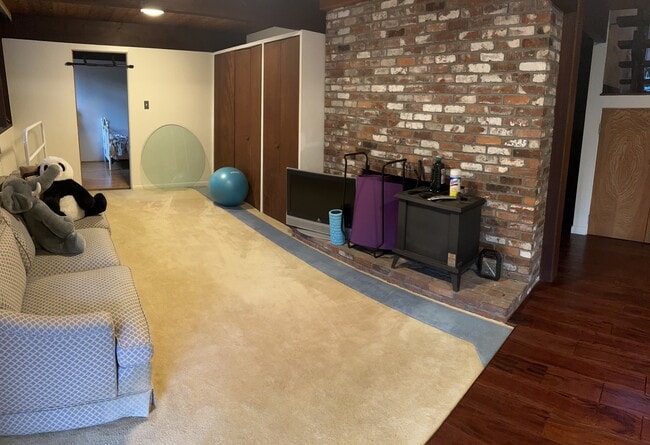 10 Winthrop Cir, Unit Apartment in Weston, MA - Building Photo - Building Photo