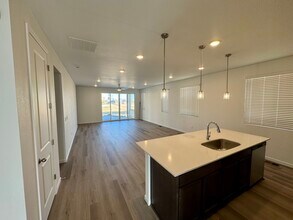 24787 E 40th Ave in Aurora, CO - Building Photo - Building Photo