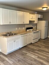 2588 wren cir, Unit B in Austell, GA - Foto de edificio - Building Photo