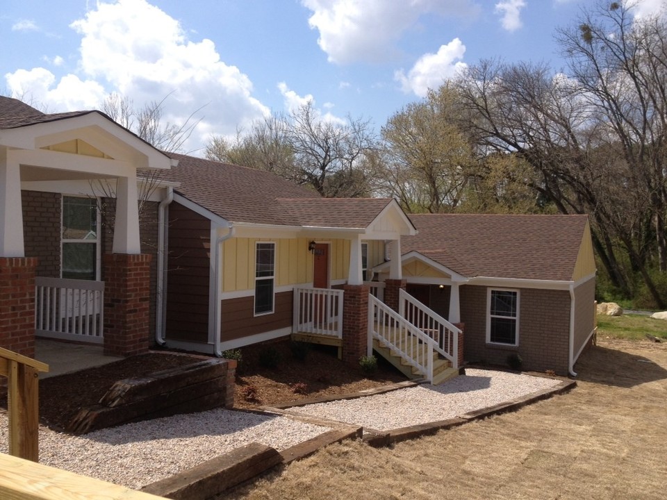 South State St Apartment Homes in Raleigh, NC - Foto de edificio