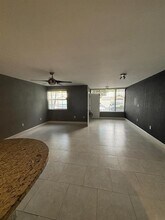 2861 N Oakland Forest Dr, Unit 104 in Oakland Park, FL - Building Photo - Building Photo