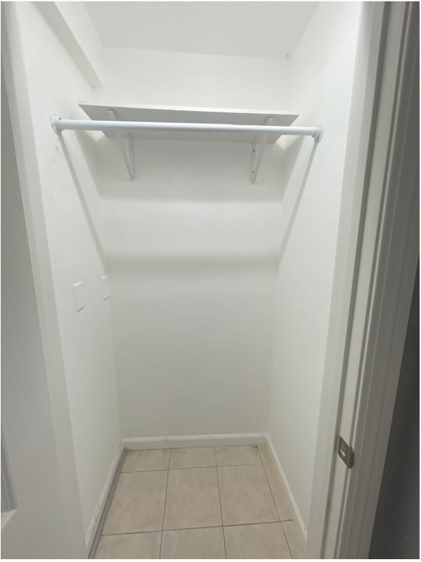 property at 923 E 21st St