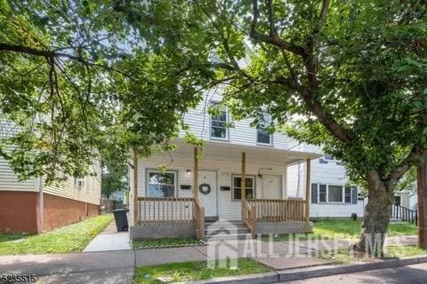 property at 272 Comstock St