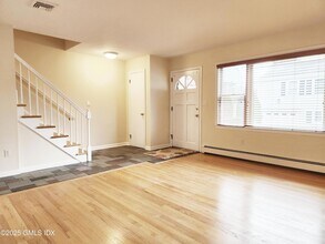 12 Palmer St in Greenwich, CT - Foto de edificio - Building Photo