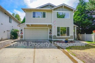 17301 SE 24th St in Vancouver, WA - Building Photo