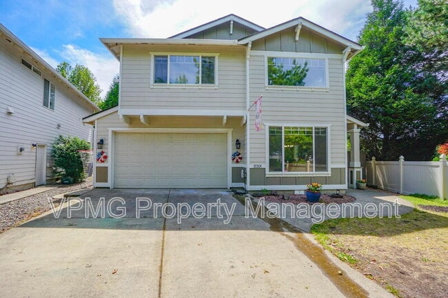 property at 17301 SE 24th St
