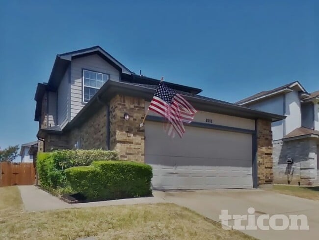 1135 Colbert Ln in Duncanville, TX - Building Photo - Building Photo