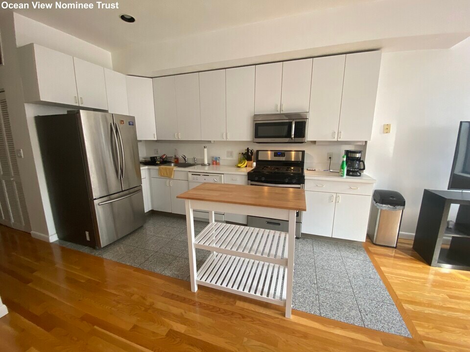 30 Parmenter St, Unit 5 in Boston, MA - Foto de edificio