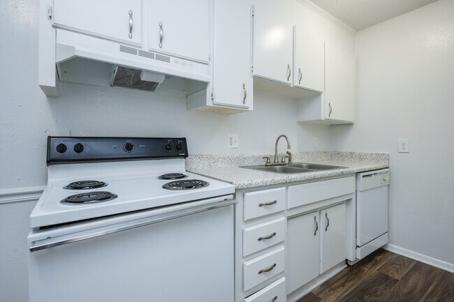 Hunting Ridge Apartments in Greenville, SC - Foto de edificio - Interior Photo