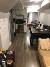 30 Royal West Dr in Brampton, ON - Building Photo - Building Photo