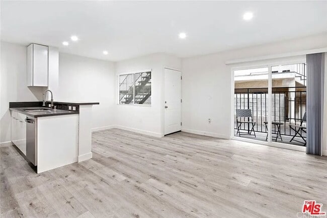 property at 5529 Bonner Ave