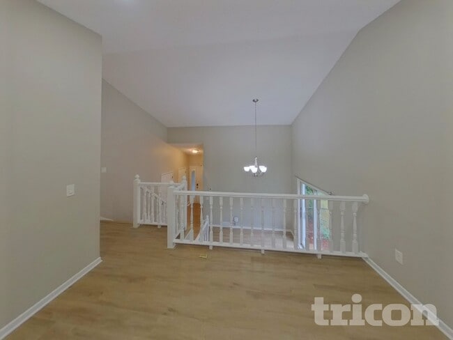 4448 Hamilton Dr in Eagan, MN - Building Photo - Building Photo