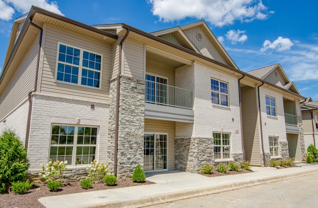 Glenmary Pointe Apartments in Louisville, KY - Building Photo