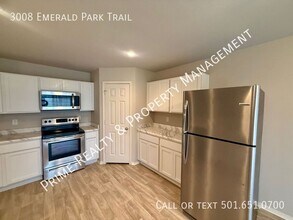 3008 Emerald Pk Trl in Bauxite, AR - Building Photo - Building Photo