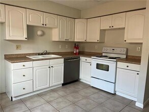 14936 Curran Rd in New Orleans, LA - Foto de edificio - Building Photo