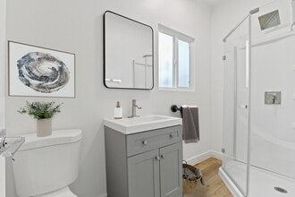 201 Normandie Ave in Los Angeles, CA - Building Photo - Building Photo