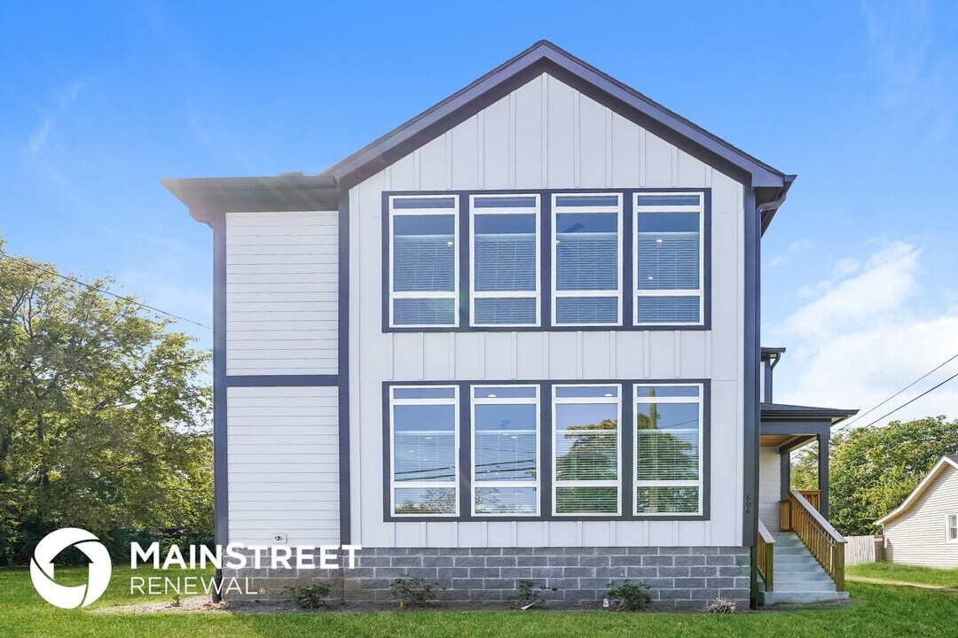 606 26th Ave N in Nashville, TN - Building Photo